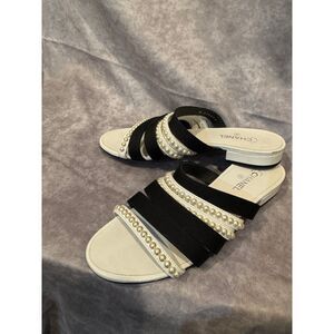 Stunning Chanel Black and‎ white Pearl Sandals size  36